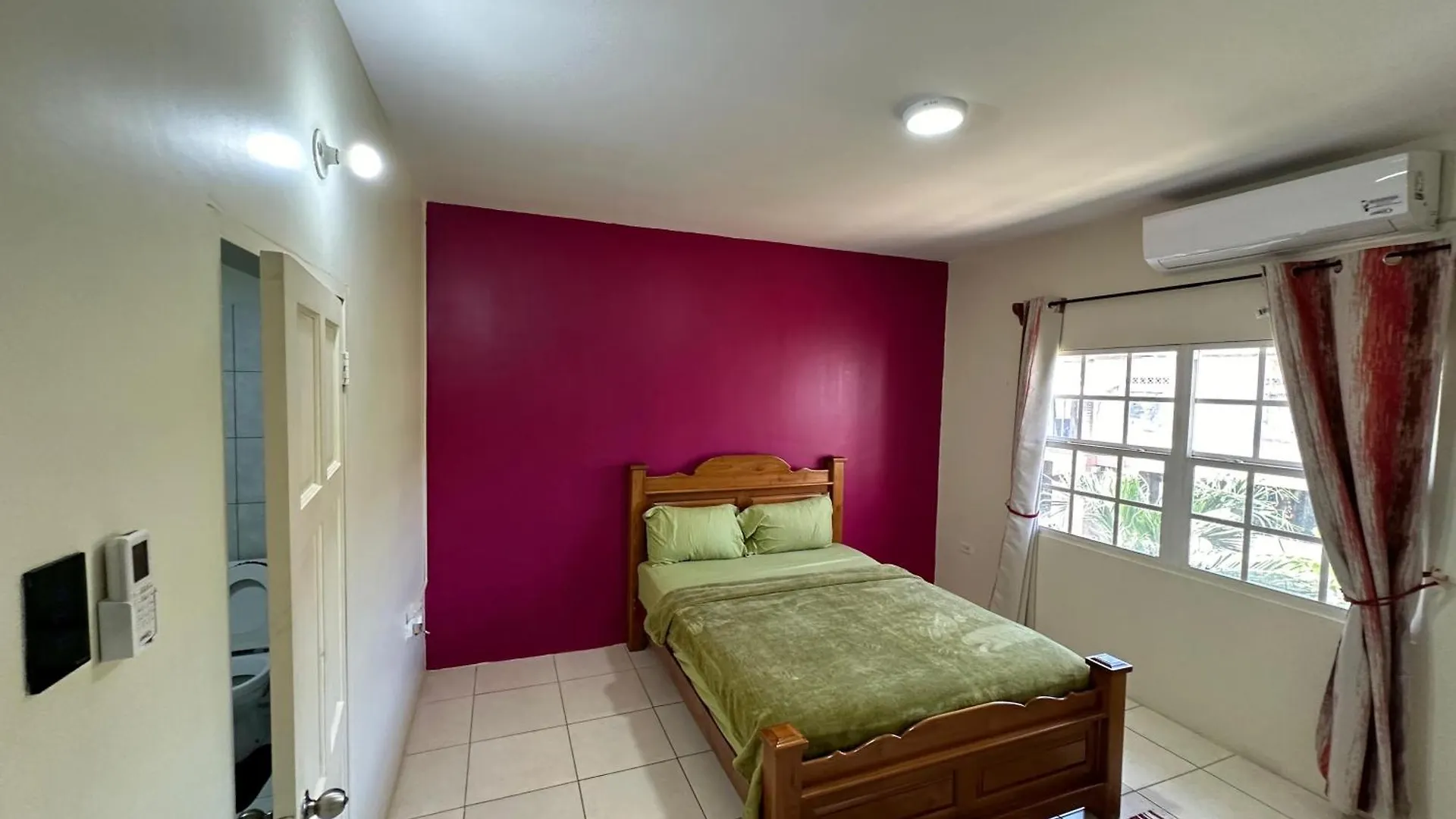 Lambeau Cozy One Bedroom Apartment